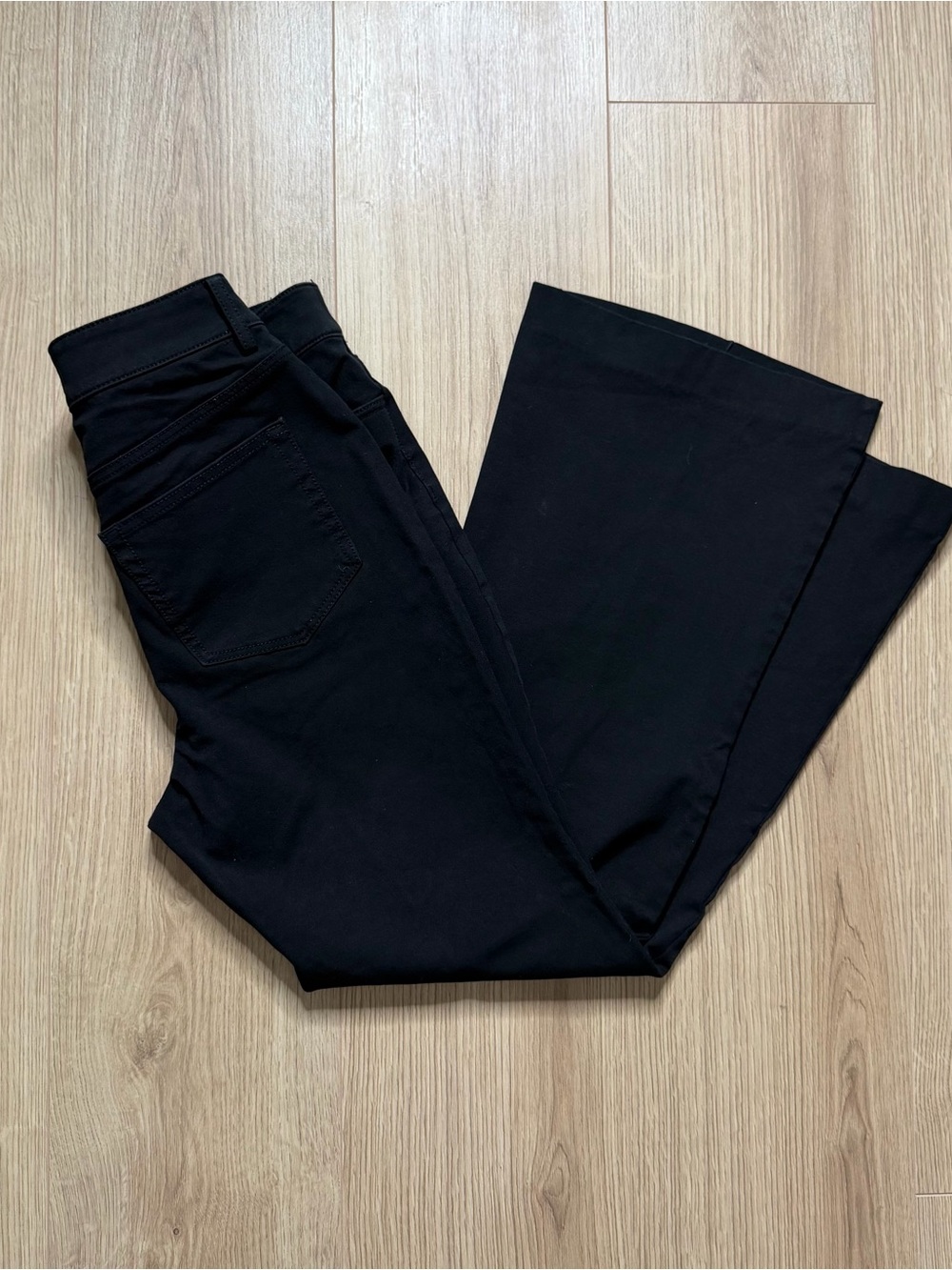 LOFT Black Flared Pants Size 8P - Picture 3 of 4